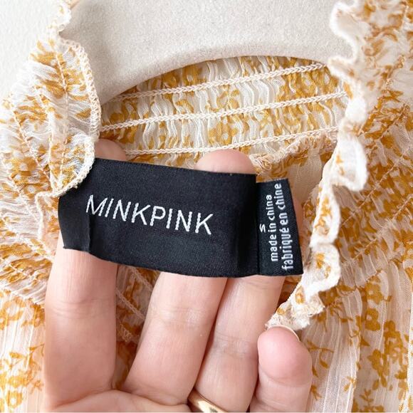 MinkPink High Neck Long Sleeves Floral Blouse Women’s size S Cream Sheer - Picture 2 of 7